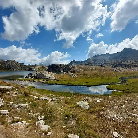 Le Du Queyras Avec Vue Sur La Montagne شقة
